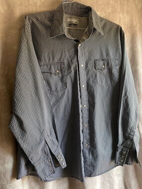 Wrangler Men's Black & White Geometric Button-Down Shirt